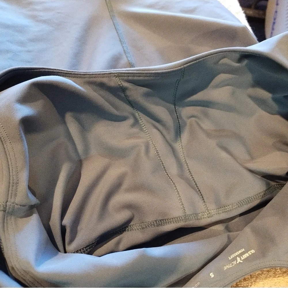 Old navy Active Power Soft size S - Picture 7 of 7